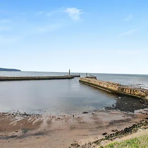 Nans - Uk43350 Whitby